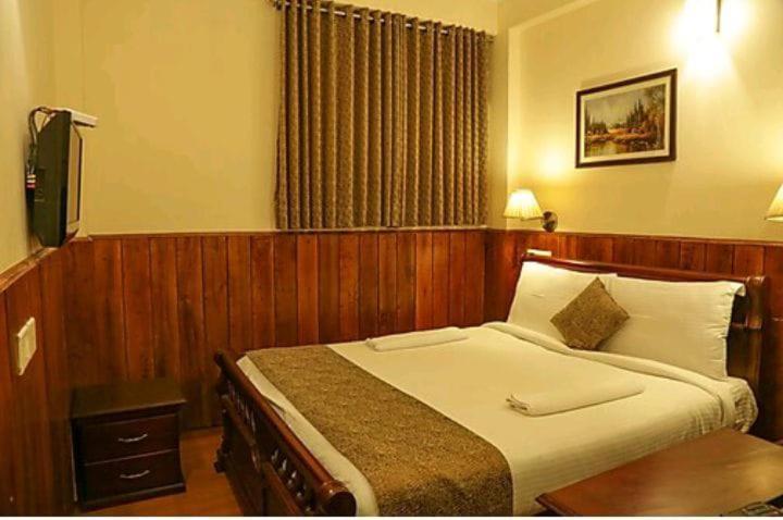 Garden Manor Hotell Ooty Exteriör bild