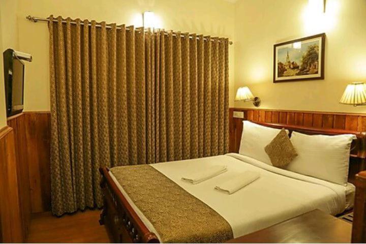 Garden Manor Hotell Ooty Exteriör bild