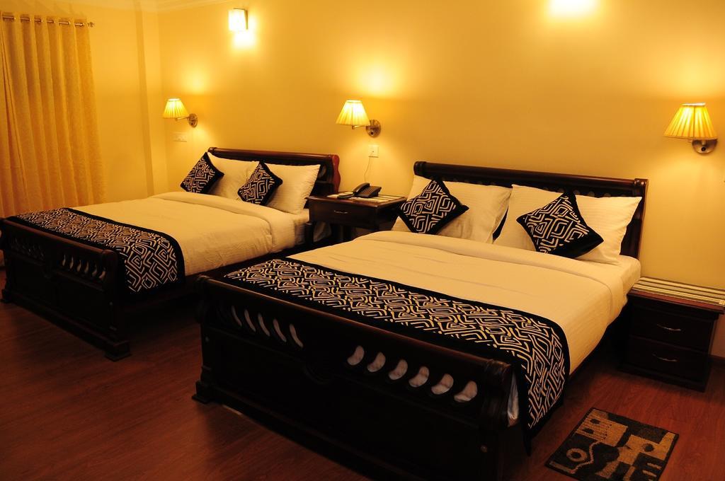 Garden Manor Hotell Ooty Exteriör bild