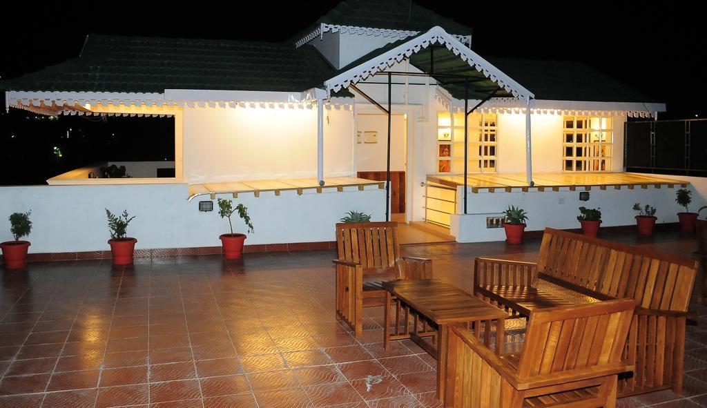 Garden Manor Hotell Ooty Exteriör bild