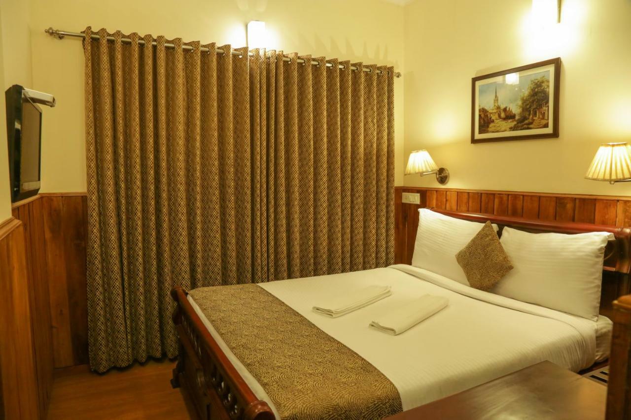 Garden Manor Hotell Ooty Exteriör bild